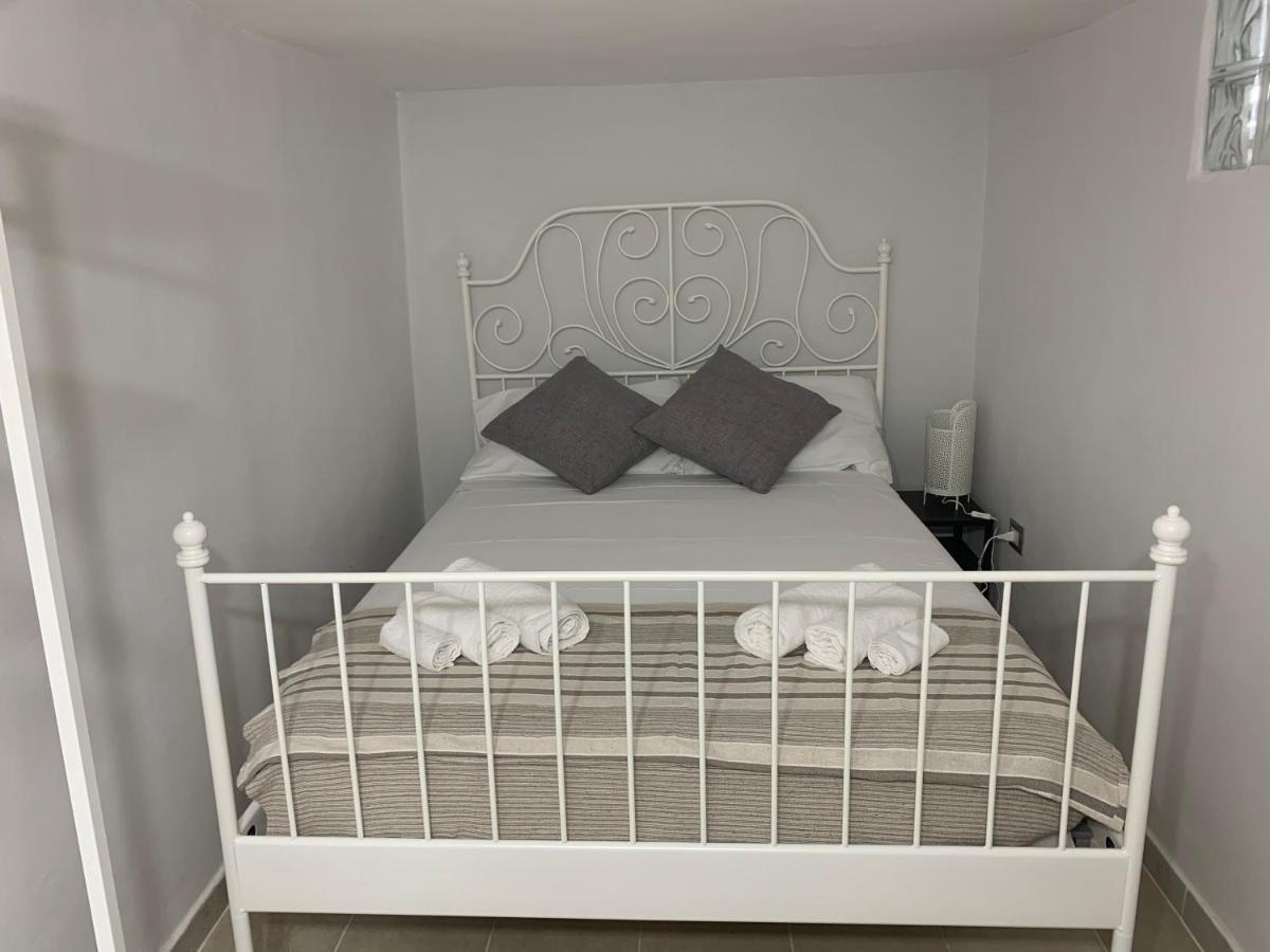 L&L House Apartment คาตาเนีย ภายนอก รูปภาพ