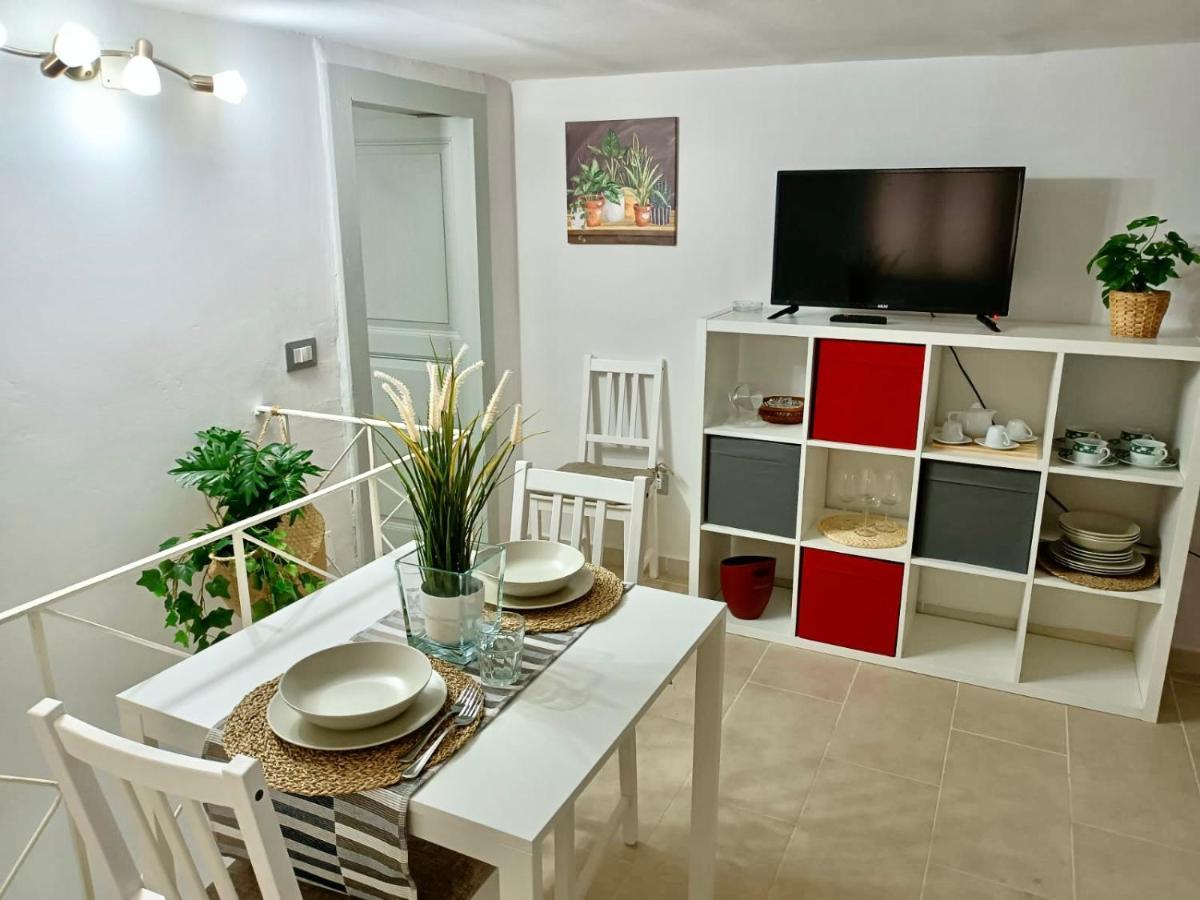 L&L House Apartment คาตาเนีย ภายนอก รูปภาพ