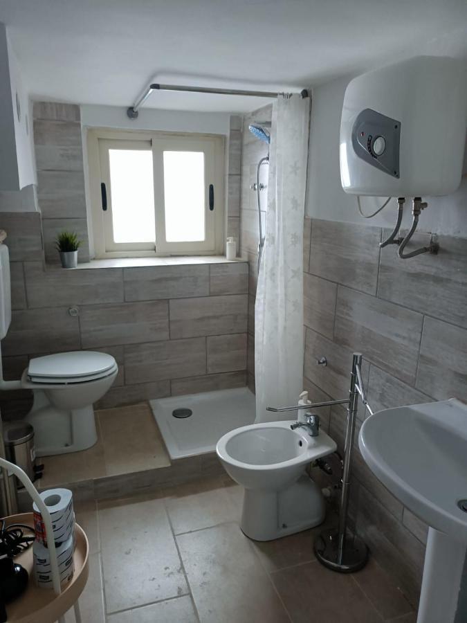 L&L House Apartment คาตาเนีย ภายนอก รูปภาพ